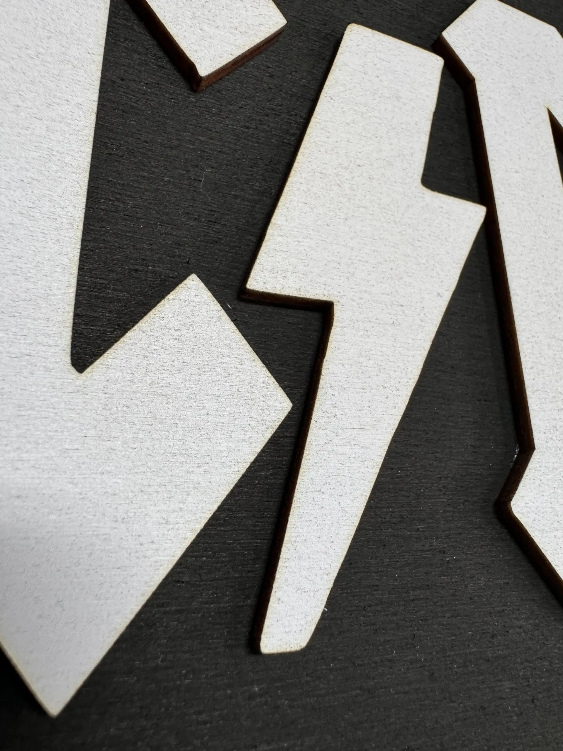 AC/DC Wall Plaque – Two‑Layer MDF Engraved Rock Music Wall Art – 12" Diameter - Image 2