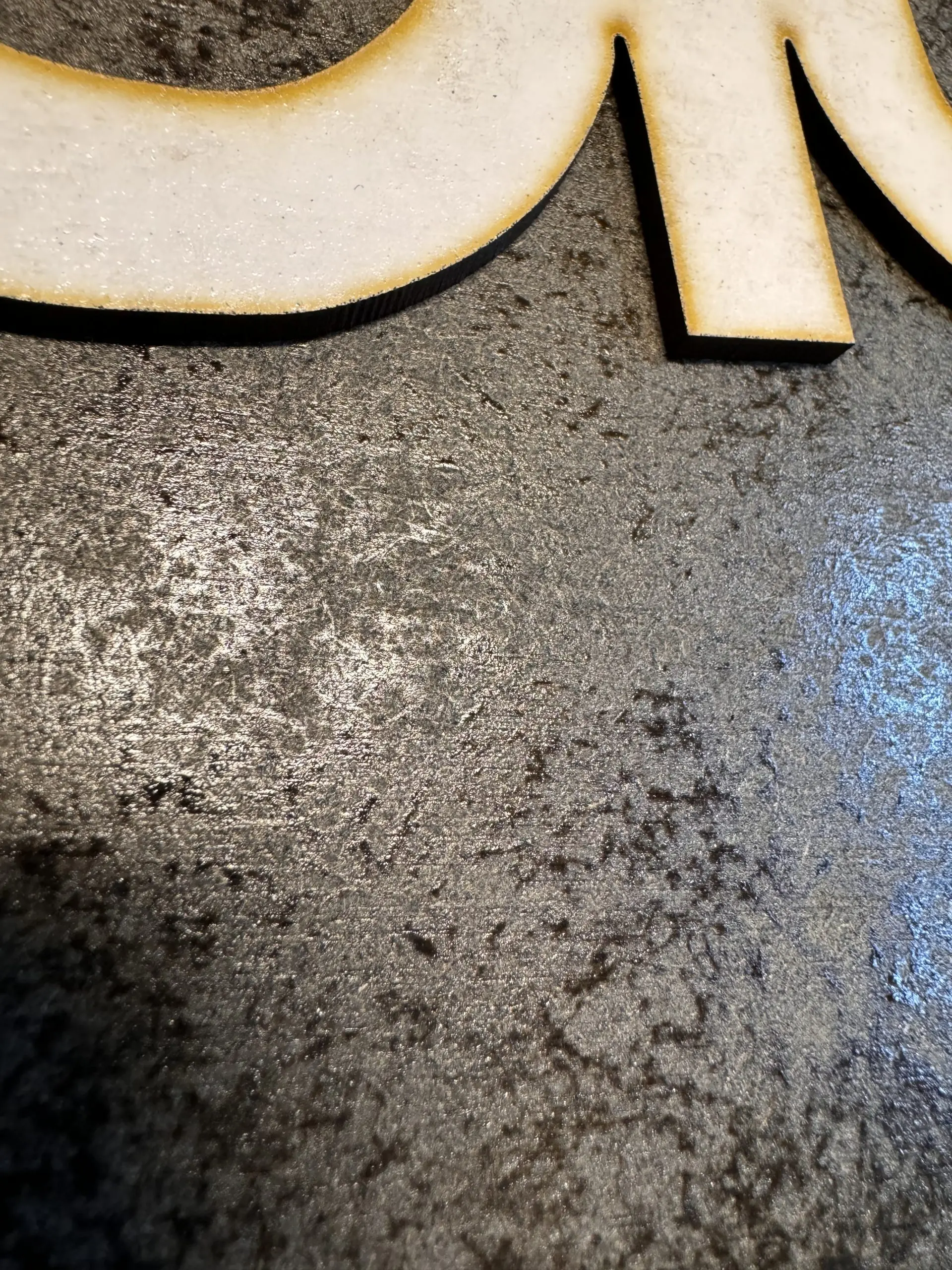 Blur Wall Plaque – 12" Diameter, Two‑Layer MDF Engraved Britpop Music Wall Art - Image 2