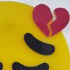 Emoji, Heart Broken - Image 2